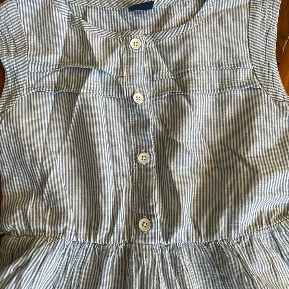 GAP pinstripe light